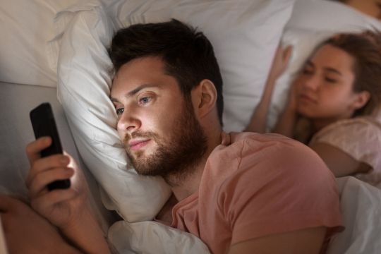 How to Know if He Is Cheating on You, Don't Miss the Signs