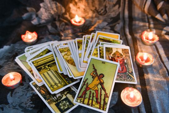 How to Prepare for a Tarot Card Reading and What to Ask